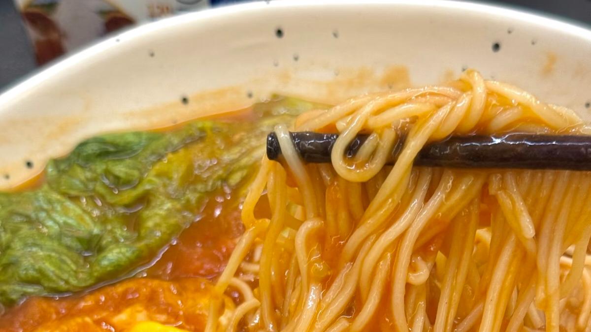 这一碗番茄浓汤面，暖到心尖上