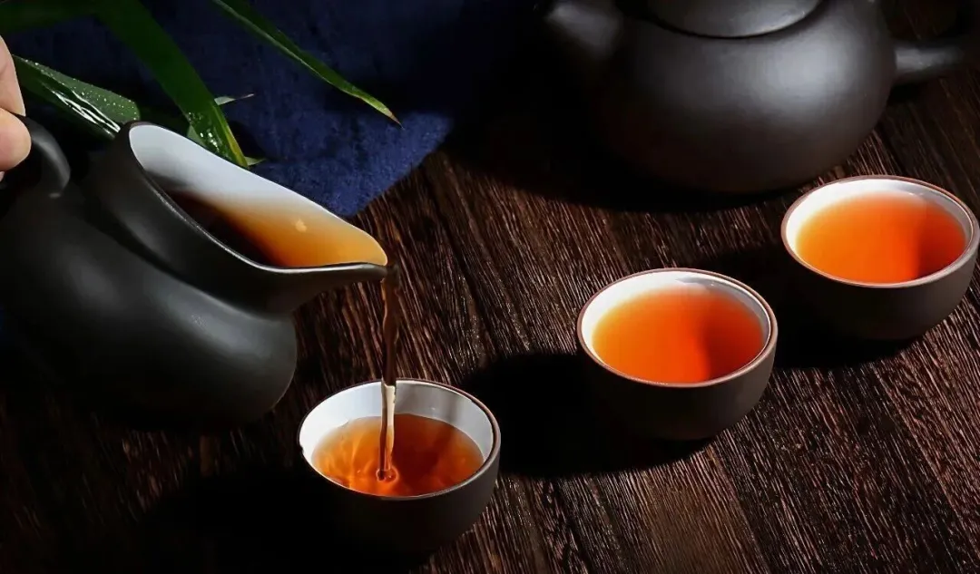 2026年2月15日（农历腊月二十八）老黄历解读及时辰宜忌