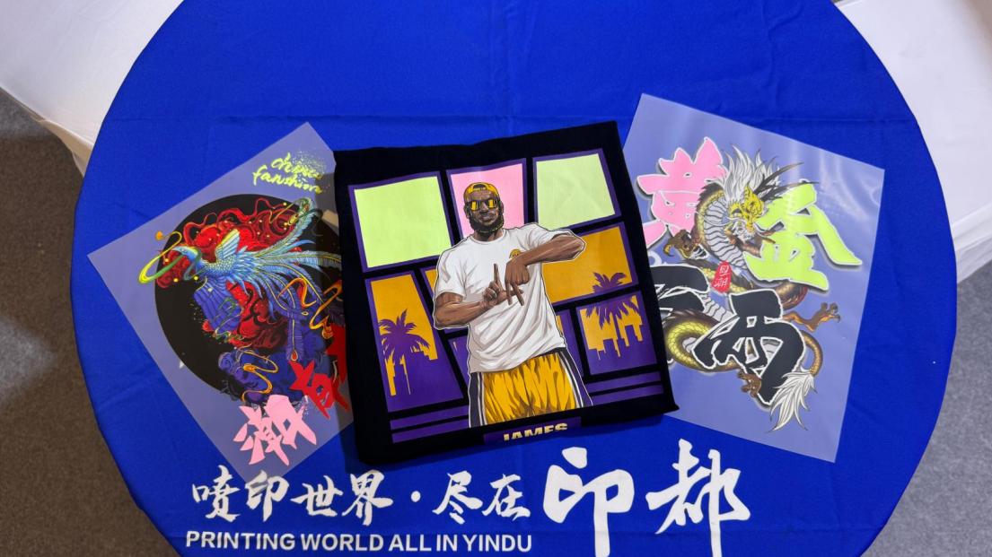 奥德利8074-3白墨烫画机在服装印花的应用