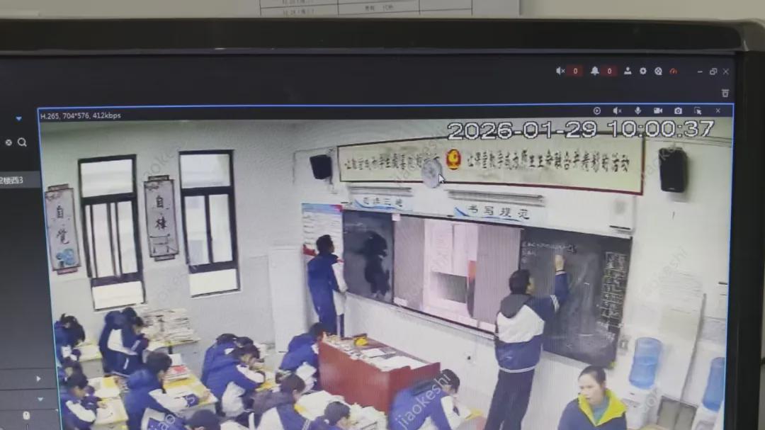 淮滨高中：课改赋能新气象 策马追风焕新章