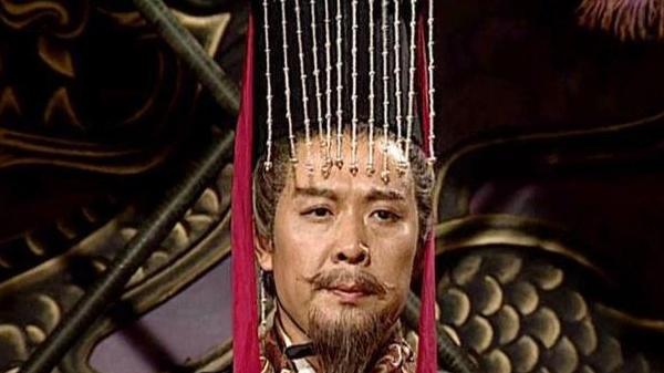 刘备为什么复刻不了刘邦，答案只有两个字：时代