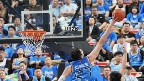 北京资深记者问许利民为何球队总打不好关键球？他整整回答3分钟