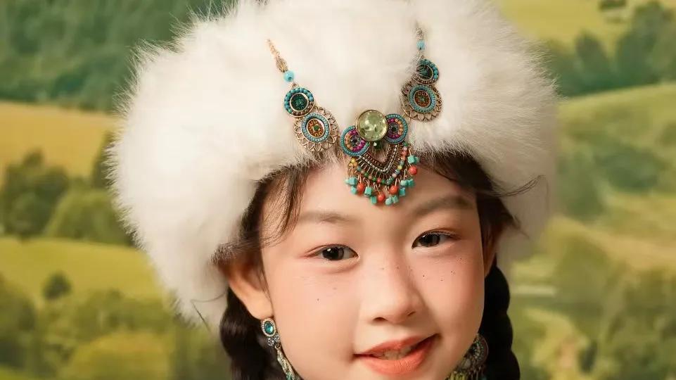 歌手王美萱新歌《孔雀东南飞》全网上线，以童声演绎千年深情