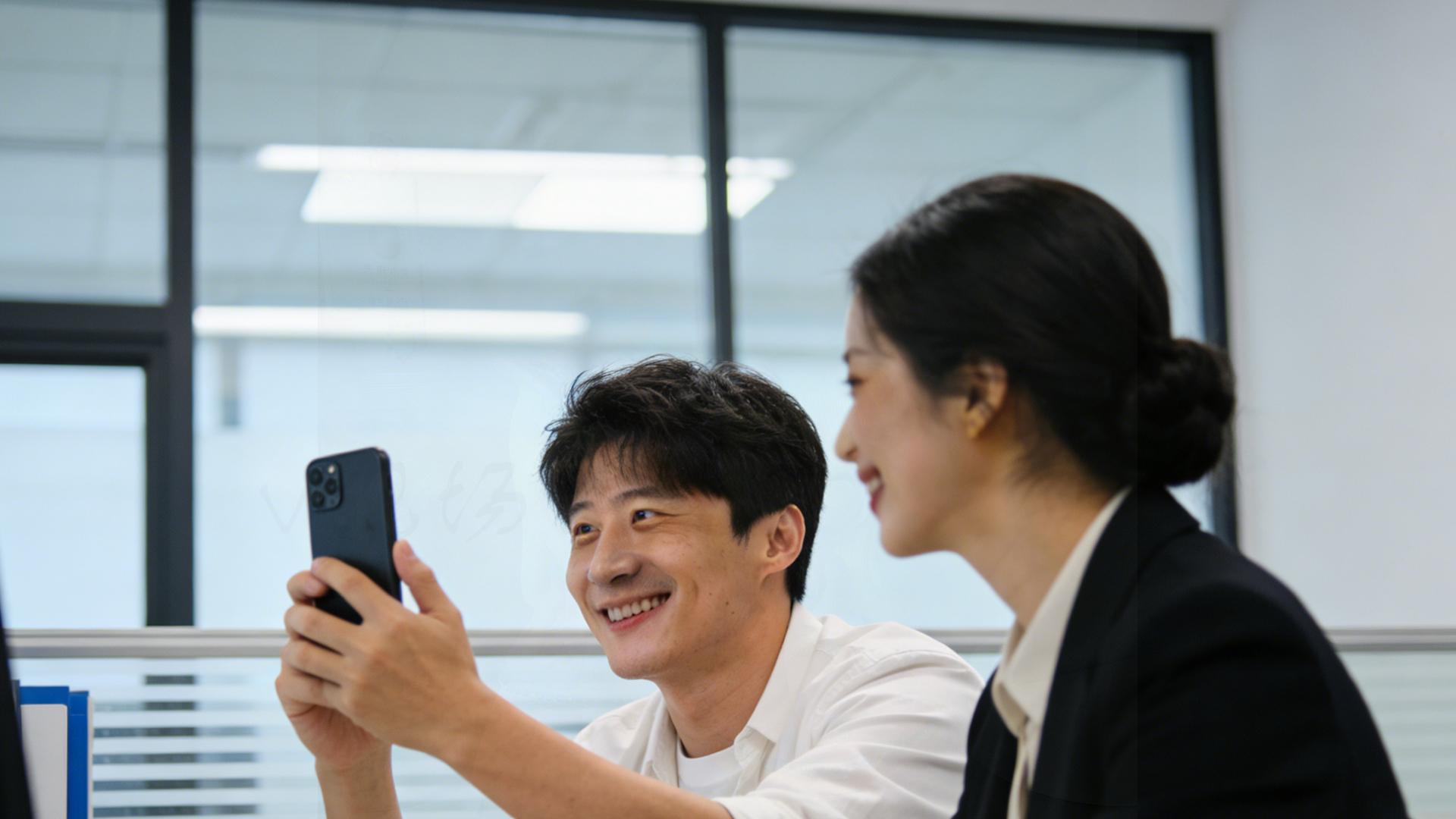 人过四十动情不表白？他们偷偷把“优先权”写进行动，第3件你根本察觉不到