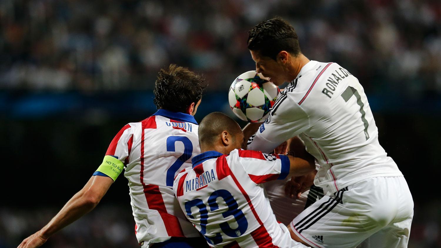 今日足球：马德里竞技vs阿拉维斯 奥格斯堡vs弗赖堡