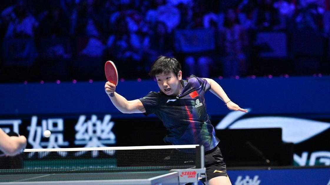 国际乒联称赞孙颖莎是巨星，贺晓龙认为乒坛没有巨星，因为都很强