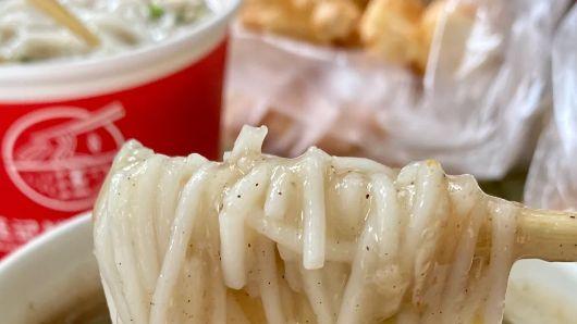 孝感糊汤米粉，胡椒提鲜的黏糊早餐，码头文化的遗存