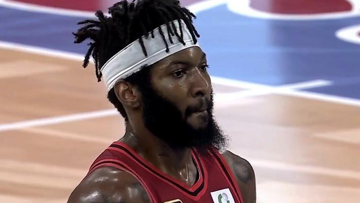 杰曼29分首钢战胜青岛，威瑟斯庞重伤青岛遭遇当头一棒