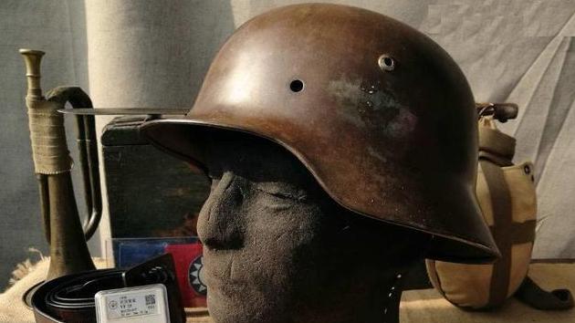 AK47射程800米，如果站在801米处，能用手接住子弹吗？