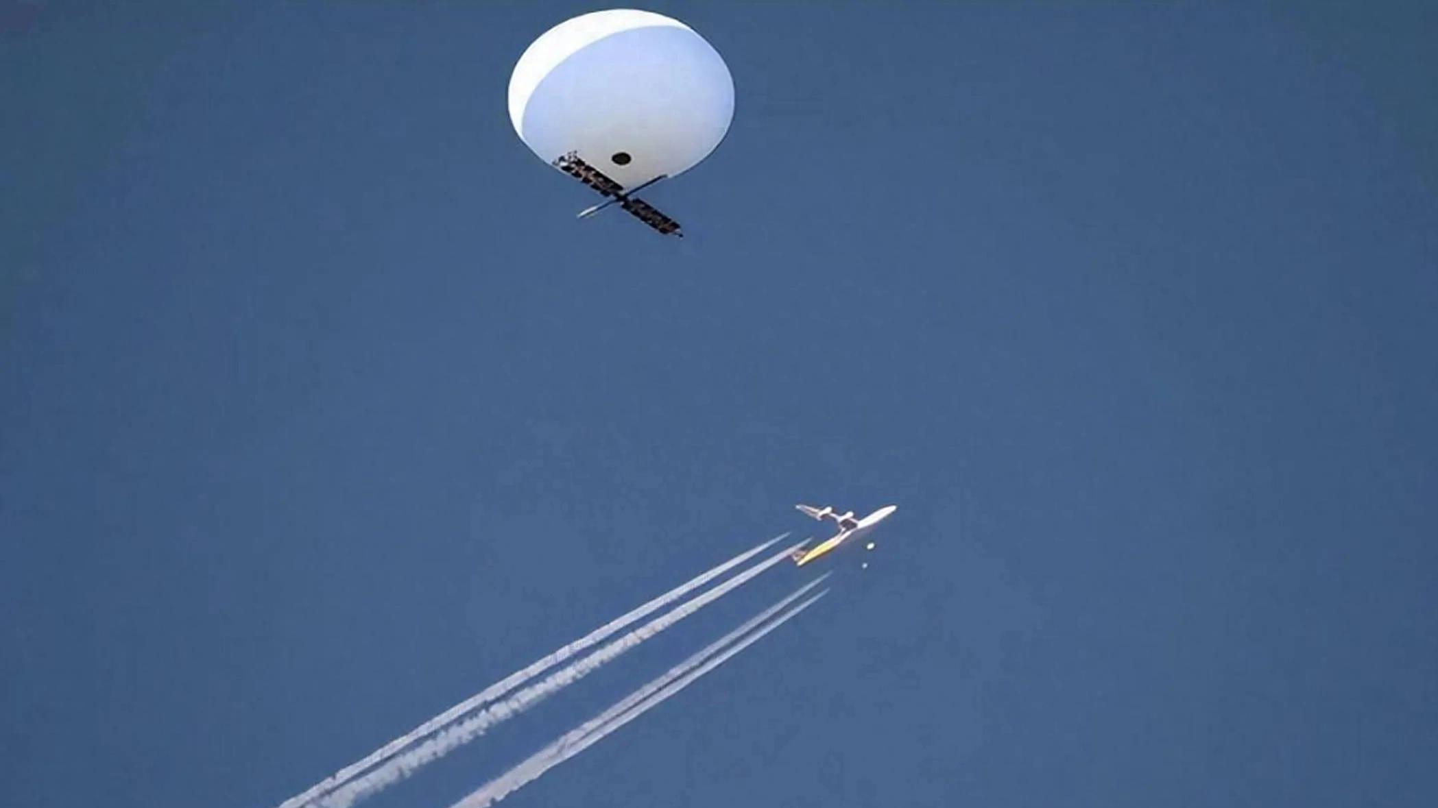 中国战机在万米高空击落“不明飞行物”，凭什么比F-22牛？