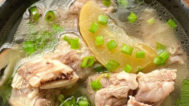 重庆味道的另一种打开方式：苹果炖牛排