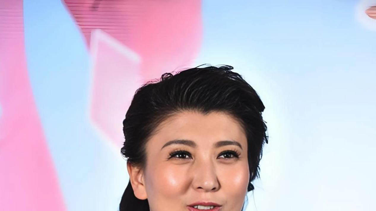 忘根者必失本：从国民戏骨到全网群嘲，闫学晶的人性沉沦与因果闭环