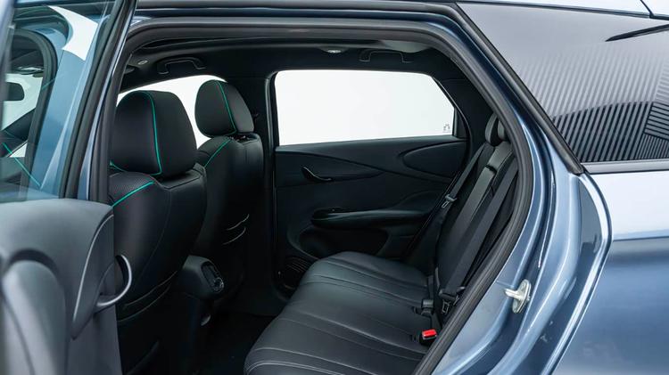 10万级家用纯电对决：零跑B10、吉利星愿、比亚迪海豚谁更全能？