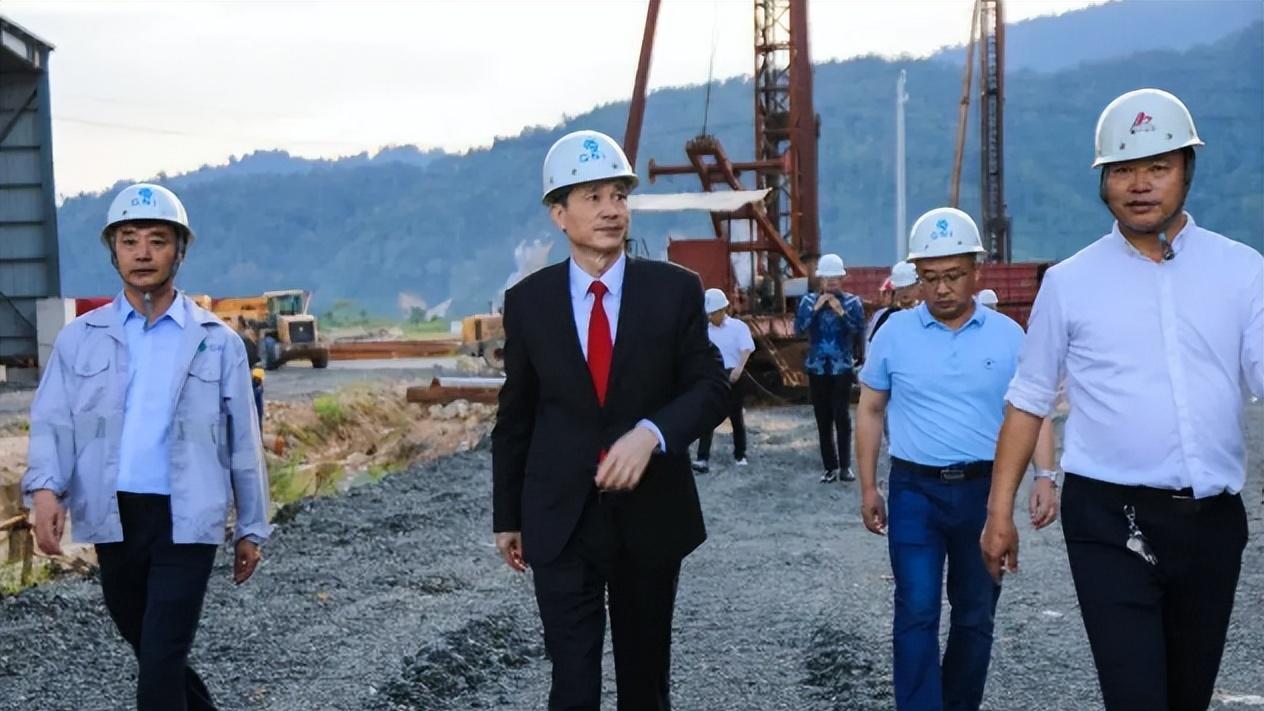 千亿“钢铁大王”二次破产，他曾豪言“3年超越宝钢”