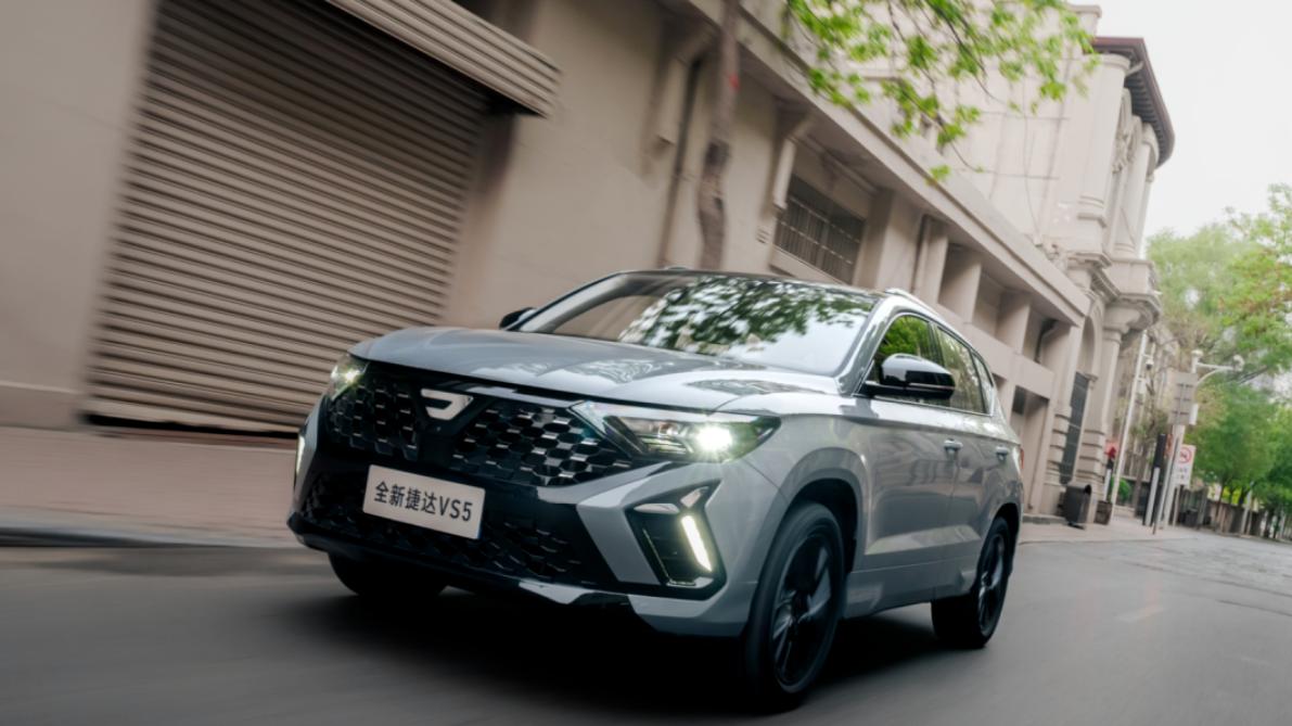 普通人10万预算买车，这6款省油耐用，入手超值