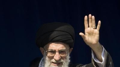 伊朗这回真的"掀桌子"了! 三大条件摆在台面上, 美国还能硬撑多久?