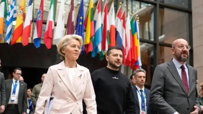 难怪特朗普支持高市早苗，原来最可怕的结果就是：中日分出了输赢