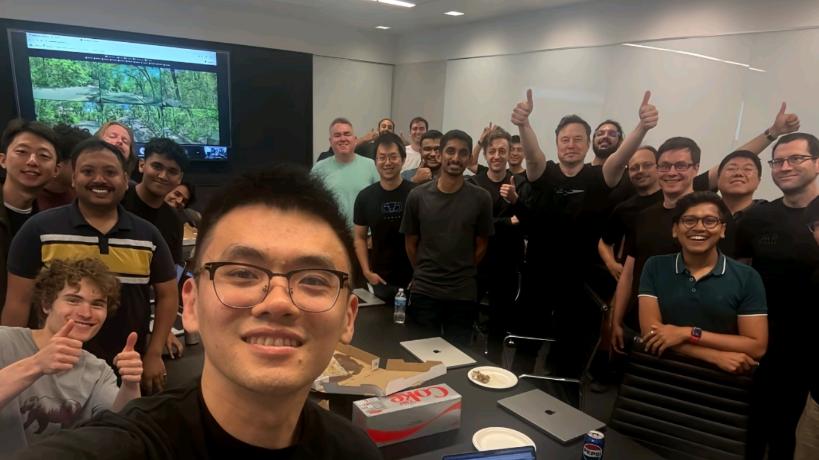 华人团队解散，印度天才入职！马斯克承认xAI的技术路线走错了