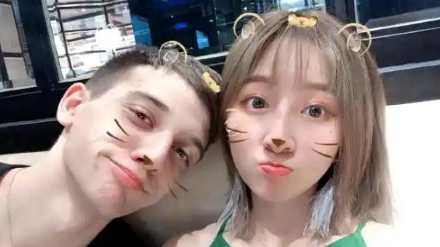 知名DOTA2选手官宣结婚，新娘是中国女主持，结束了多年的爱情长跑