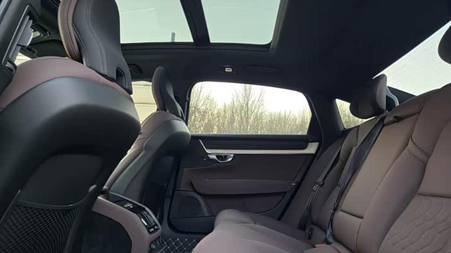 一口气直降14万！入门2.0T高功+8AT，不比奥迪A6L更香？