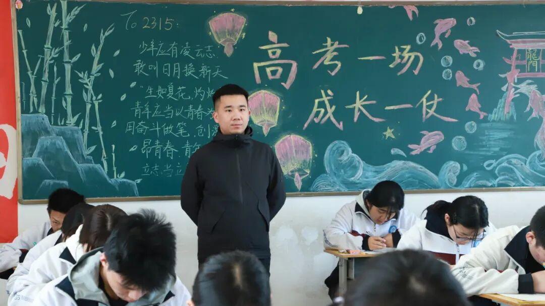 执笔为剑，逐梦前行，直击武邑宏达实验高三年级一检考试现场