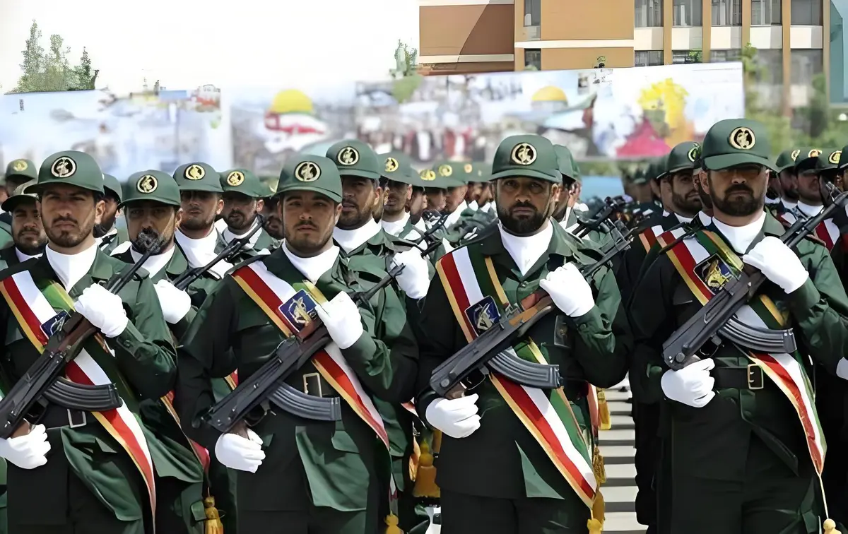 川普放话2-3周撤军，伊朗却早已输麻？武人当国的悲剧，藏着晚唐藩镇的影子