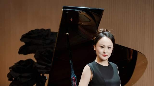 访第九届李斯特国际钢琴公开赛云南赛区组委会负责人赵若汐