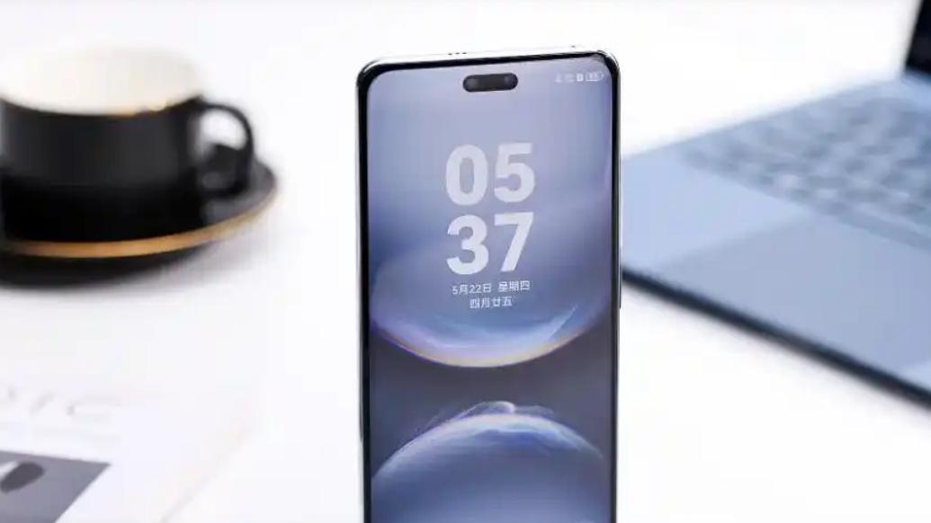 华为“发飙了”，麒麟芯片+百瓦快充+后置四摄，从3499元跌至1818元