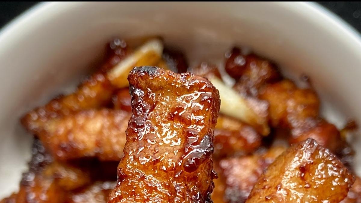 这个酱油五花肉真的炫到我了！