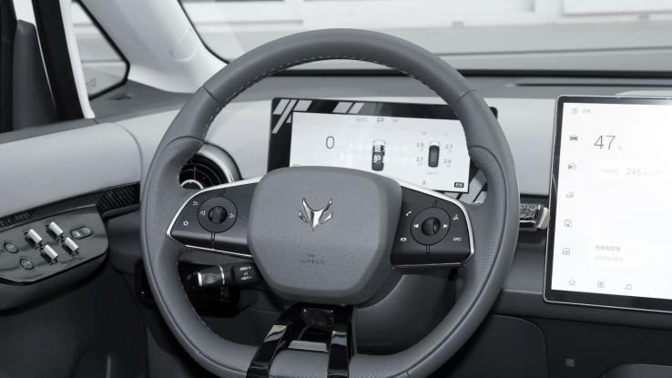 电池自燃烧一赔一，续航520km，9.98万起售，侧滑门设计不香吗？