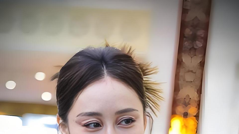 51岁陈德容近况曝光！嫁给小学同学8年后离婚，如今尽享单身生活