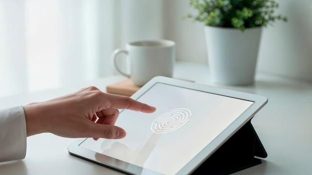 游戏删了就是长大了？别逗了，这根本就是个伪命题