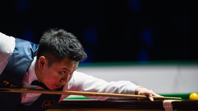 4-1惨案！世界第2单场仅得85分，周跃龙轰3杆50+，只为140万红包