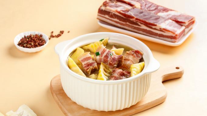 春笋腊肉，老吃家春天的心头好