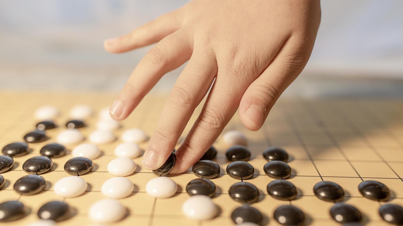别把围棋当游戏：古人眼中的黑白棋局，是一生的修身之术