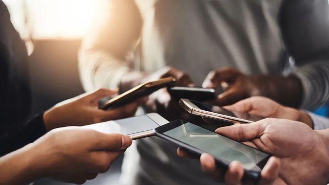 远离垃圾信息，拒绝无效社交，专注自我成长