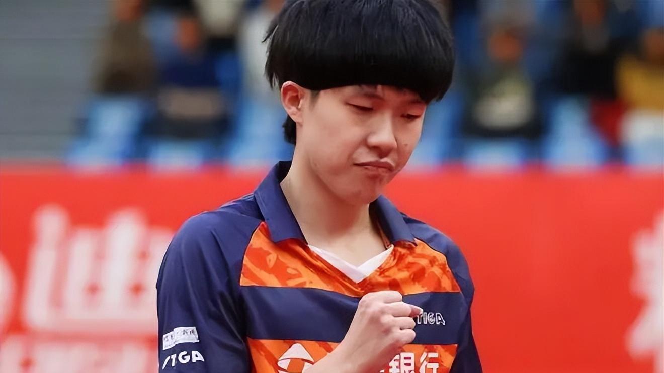 早在2017年，王楚钦就“贷款”了巴黎奥运会的参赛名额！