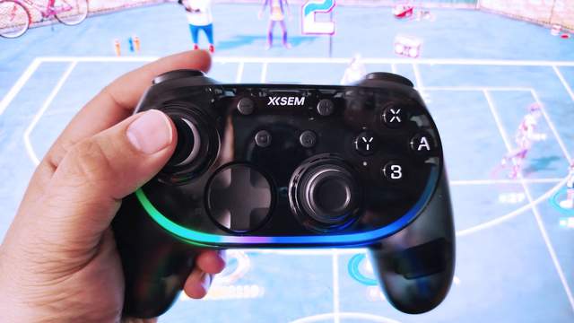 200元价位配置拉满，西圣GC1，一只几乎没有短板的全平台手柄