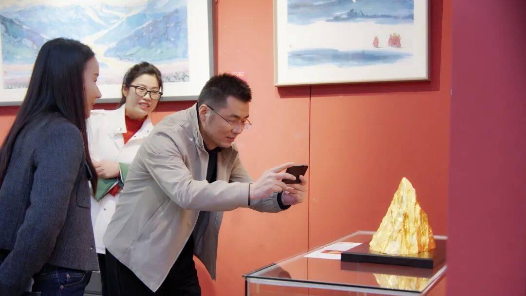 送你一座金山！这场跨界艺术展太惊艳了