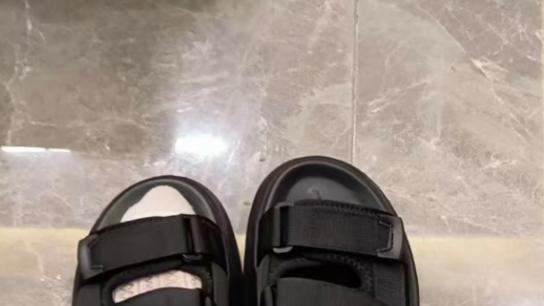 纠结半个月的GXG男士凉鞋，结果在唯品会3折拿下