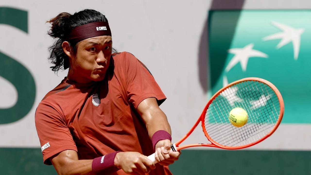 ATP斯海尔托亨博斯站: 张之臻爆大冷2-0完胜高排名选手，晋级八强