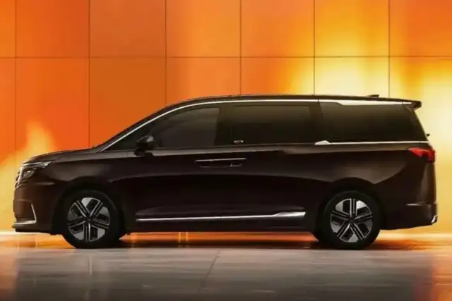 定位中大型MPV车型，瑞风RF8悦享系列上市