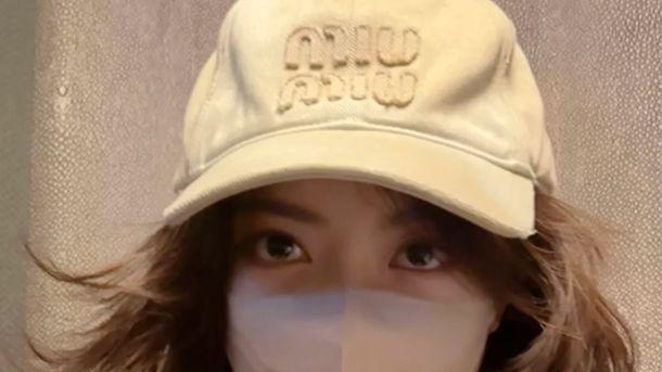 半面藏暖，眉眼赴春 —— 新年口罩妆氛围感指南