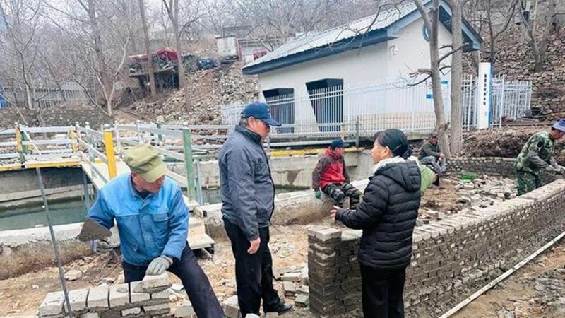 村支书建起了空中楼阁，太厉害了