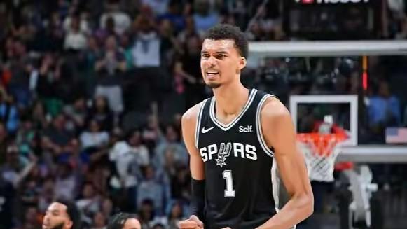 马刺123-110爵士，卡斯尔砍18+2+8，哈勃砍15+3+5