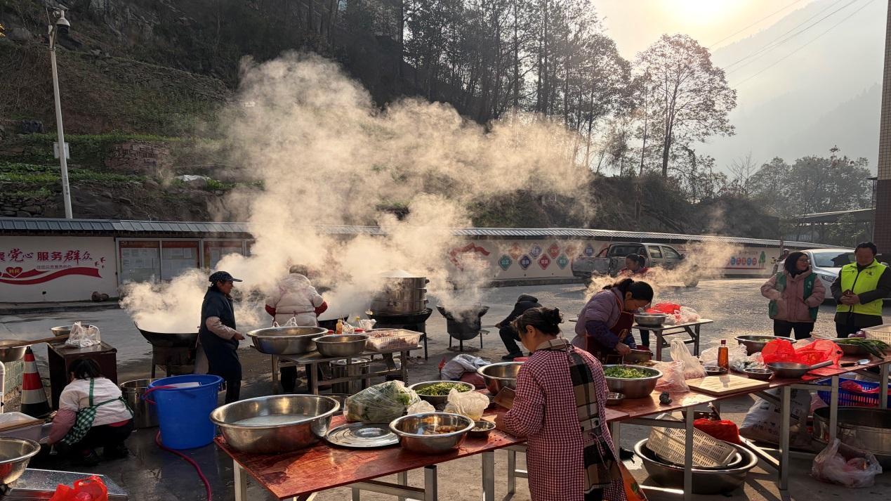 新春走基层·南江县 | 观井社区：城乡融合 把“邻里情”端上了桌