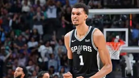 马刺126-123胜森林狼，福克斯25+12，约翰逊20+1+2