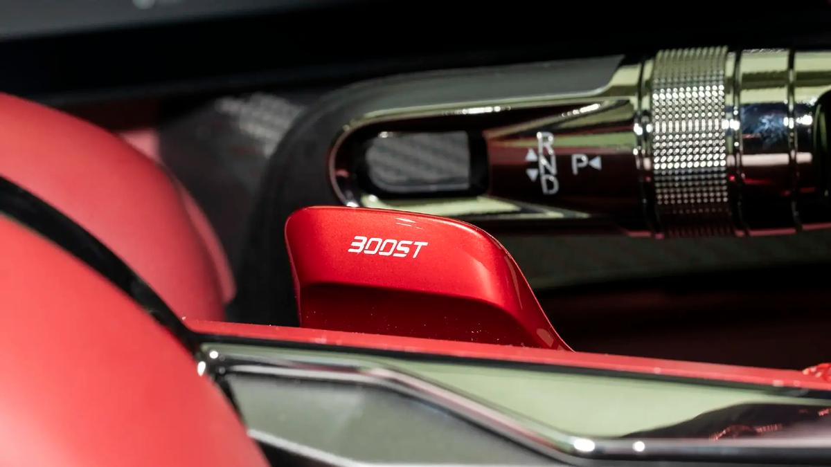 解读腾势Z9GT，不止有9分钟闪充