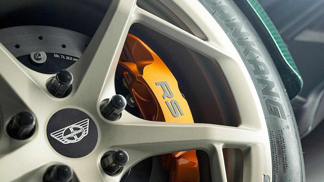 车速300km/h的“拖拉机”，冬克沃特P24 RS对比F22，荷兰制造