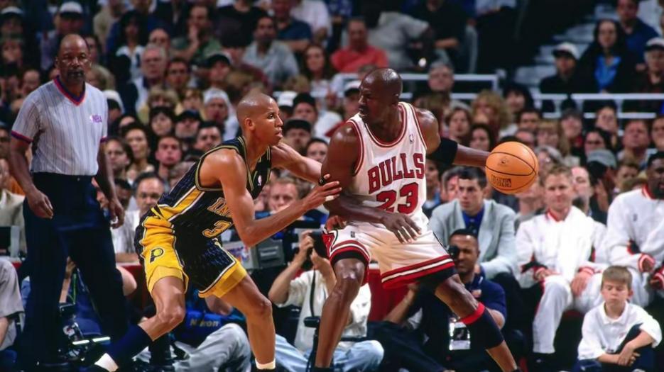 黑金岁月！？Air Jordan 40「Black Metallic Gold」抢先欣赏